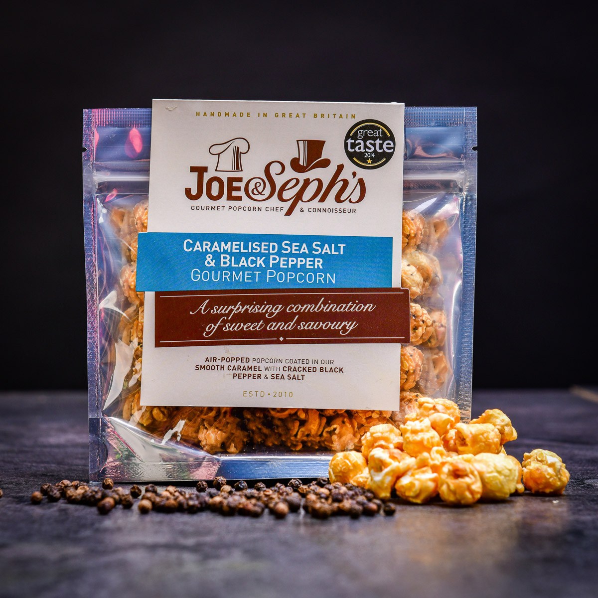 Luxusní popcorn Joe & Seph's se zkaramelizovanou solí a černým pepřem 32 g