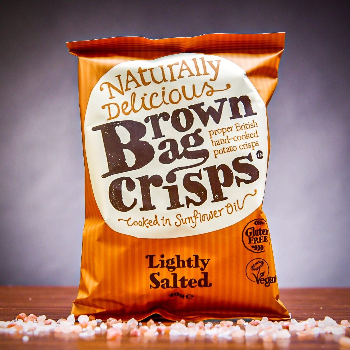 8× Křupavé, jemně solené a ručně vyráběné Brown Bag Crisps 40 g