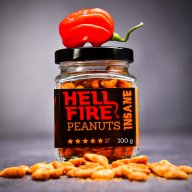 Pekelně ostré arašídy s papričkou Carolina Reaper – Insane 100 g