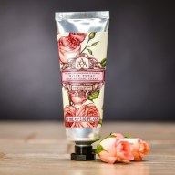 Hexagon plný kvalitní kosmetiky Růže a Mandlový květ - Fotbalový
