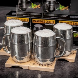 Ein Set von kühlenden Biergläsern aus Edelstahl (400 ml)