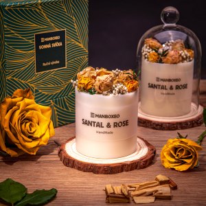 Handdekorierte Zierkerze mit elegantem Glasdeckel und intensivem Duft – Santal & Rose 220 g