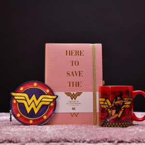 Vorteilhafter Set an Wonder Woman