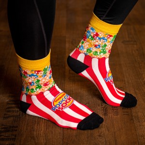 Lustige Popcorn-Socken in einer Blechdose - Rot-Weiss